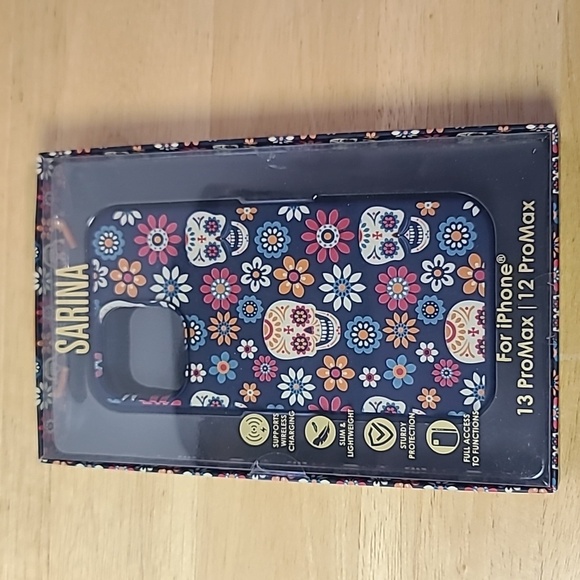 SARINA Day of the Dead IPhone 12/13 ProMax phone cover - Picture 5 of 5